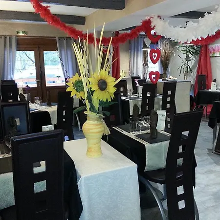 Hotel Le Point De Chute Tournavaux