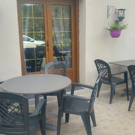 Le Point De Chute 3*