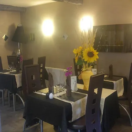 Le Point De Chute Hotel Tournavaux