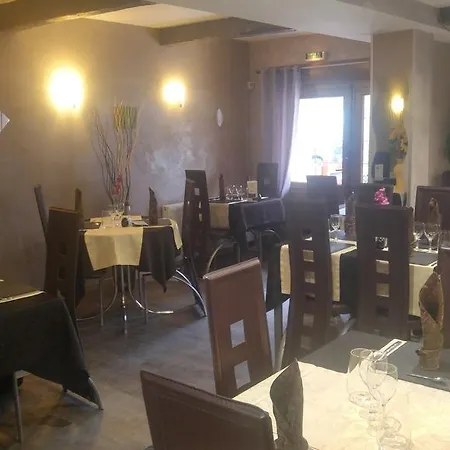 Hotel Le Point De Chute Tournavaux